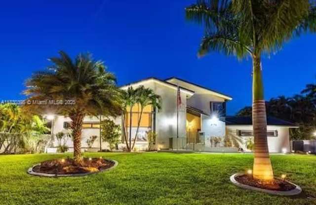 Photo of 6140 SW 56th Ct