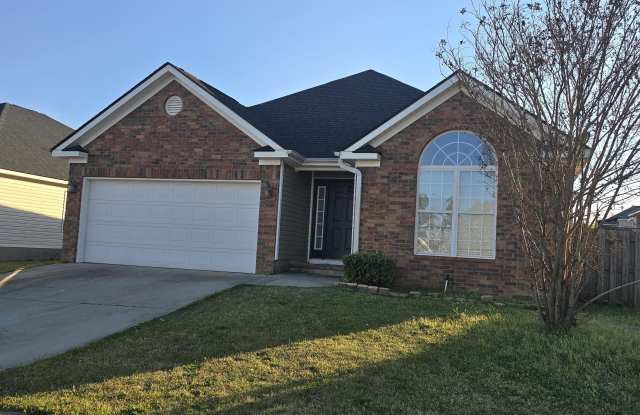 639 Lory Lane