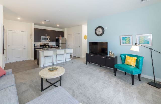 Diamond North Apartments