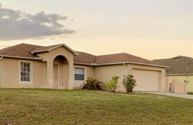 400 NW 1st AVE - 400 Northwest 1st Avenue, Cape Coral, FL 33993