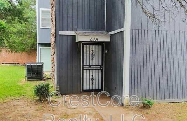 6439 Kirby Trees Dr