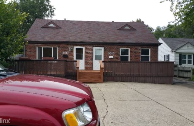 3515 Douglas Ave - 3515 Douglas Avenue, Des Moines, IA 50310