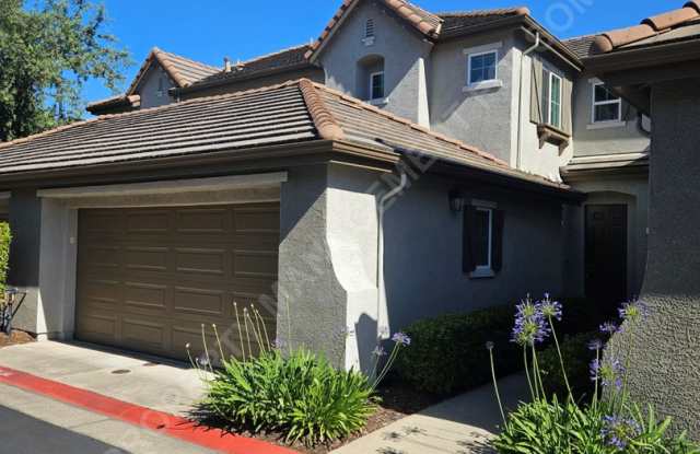 3 Bed 2.5 Bath | Large Patio | Rivage in the Parkway