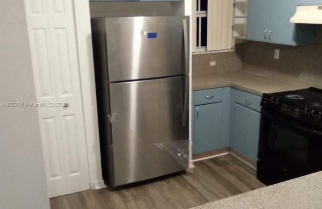 609 Southwest 10th Street