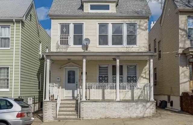 270 STEVENS AVE