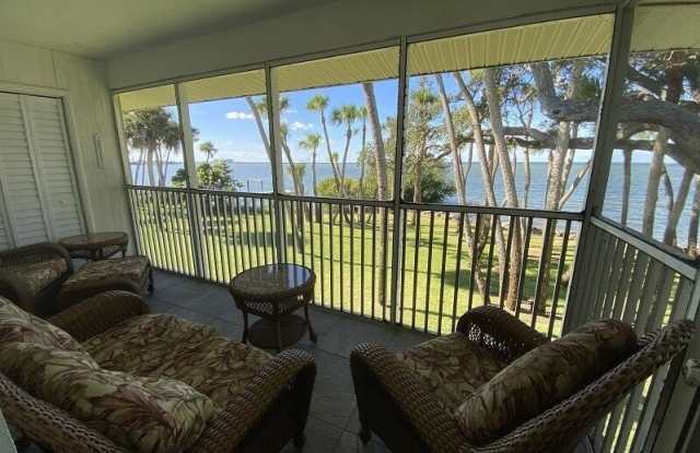 230 Cape Shores Circle unit: 17-G