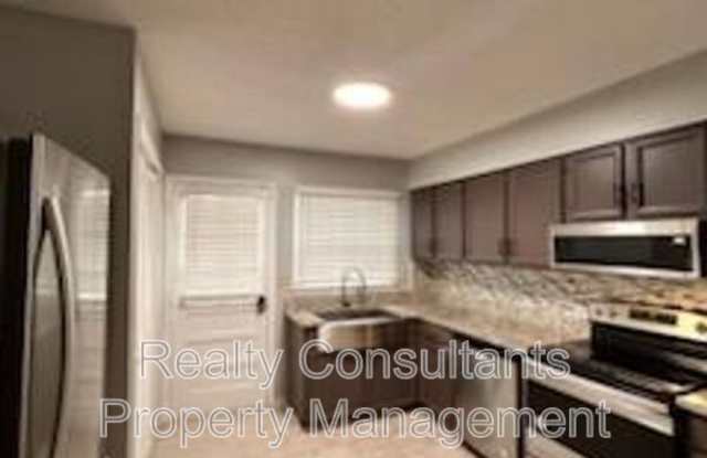 2705 North Centennial Street