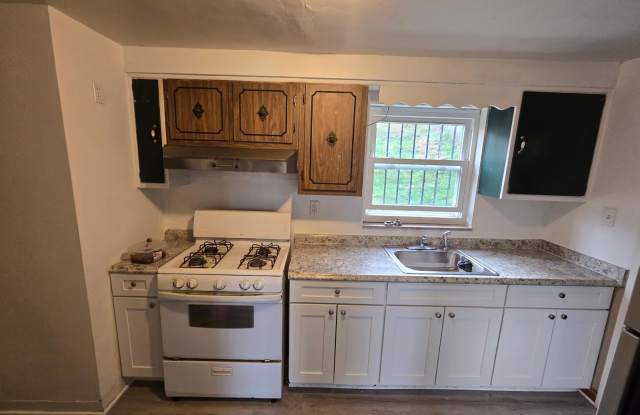 Photo of 2015 Fairlawn Street