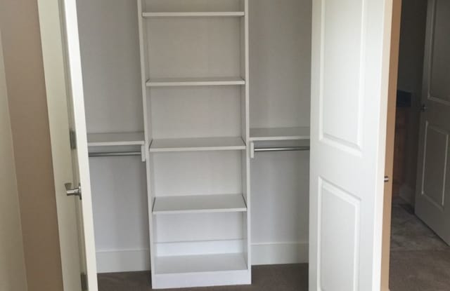 Photo of 3 bedroom 2 1/2 bath house for rent