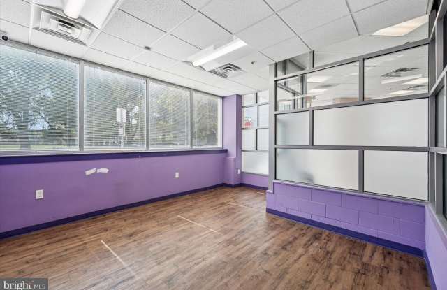 1325-49 S 33RD Street