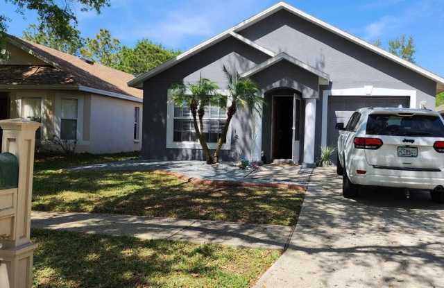 7620 CLOVELLY PARK PLACE - 7620 Clovelly Park Place, Apollo Beach, FL 33572