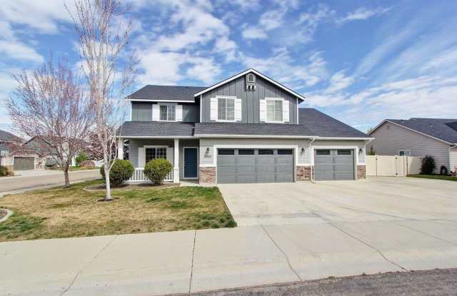 Spacious Home in Quiet Neighborhood