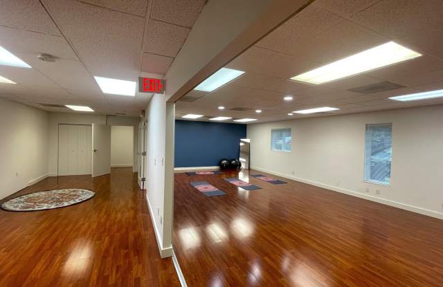 401 JEFFERSON Street E unit: 108