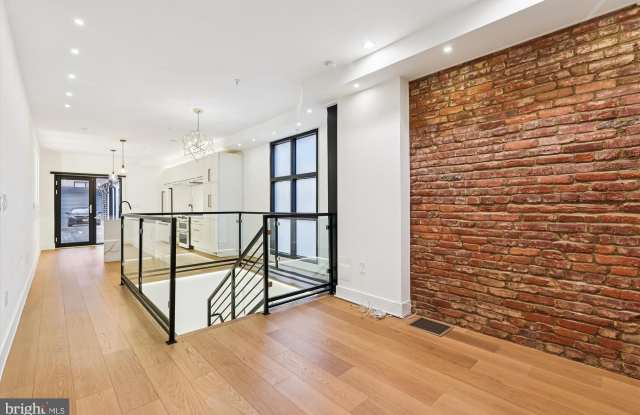 746 MORTON Street NW unit: 1