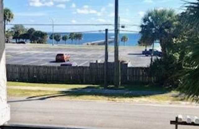 4184 Mount Vernon Avenue