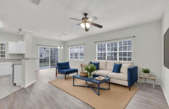Bright and Spacious Townhome in Gate Community