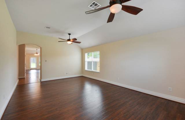 291 Cold Spg, Buda, Texas 78610