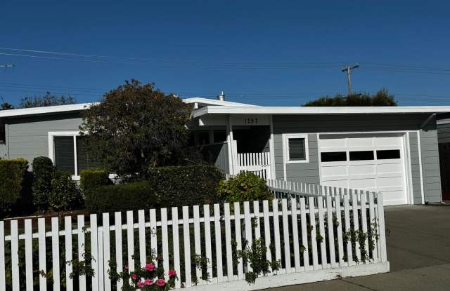 Charming 3 Bedroom Home in Parkside - 1757 Hamlet Street, San Mateo, CA 94403