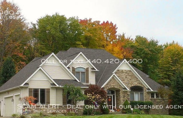 6960 Woodlands Ln - 6960 Woodlands Lane, Solon, OH 44139