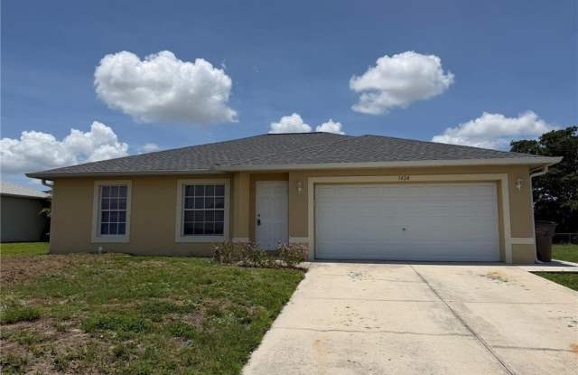 1424 NE 13th Place