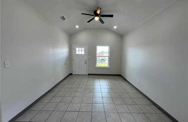 2229 Summit Road unit: A