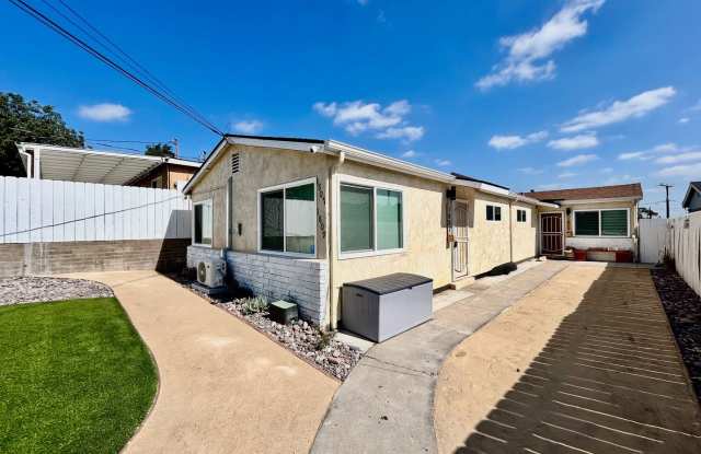 Charming 3BD/1BA House in South Park w/ W/D and Mini-Split A/C Units!