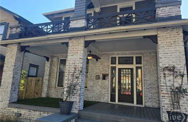 309 E 37th Street