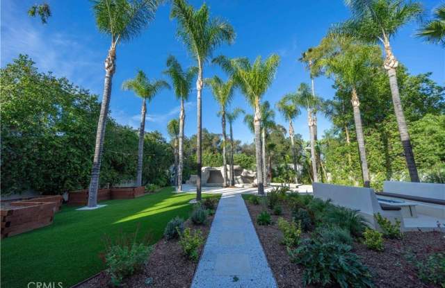 17437 Oak Creek Court