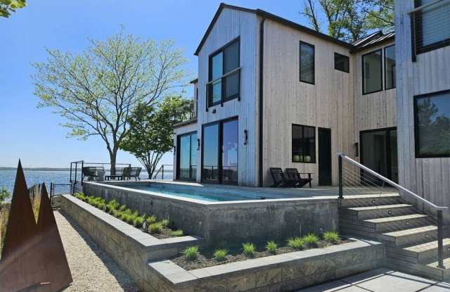 599 Peconic Bay Blvd