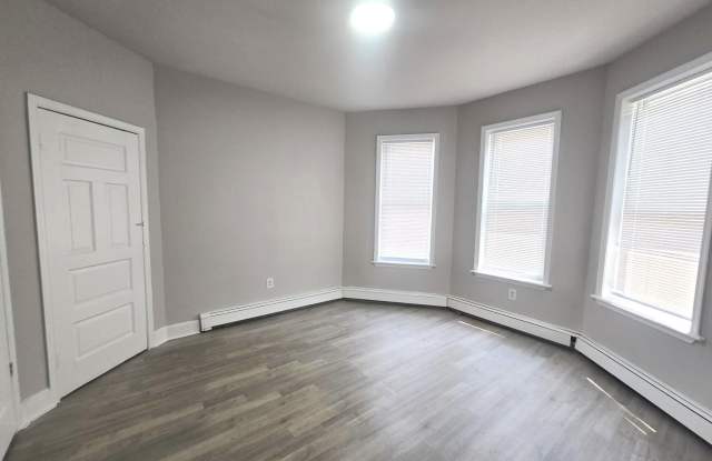 820 WYNNEWOOD Road unit: 2