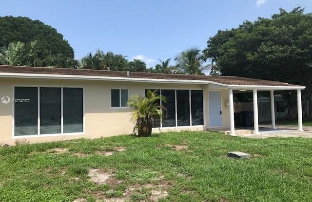 2701 NE 10th Ter - 2701 Northeast 10th Terrace, Wilton Manors, FL 33334