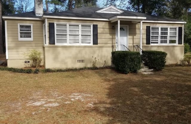 332 Gonwood Cir - 332 Gonwood Circle, Valdosta, GA 31602