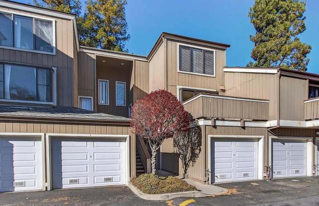 Bright Campbell Condo with Vaulted Ceilings & Private Balconies