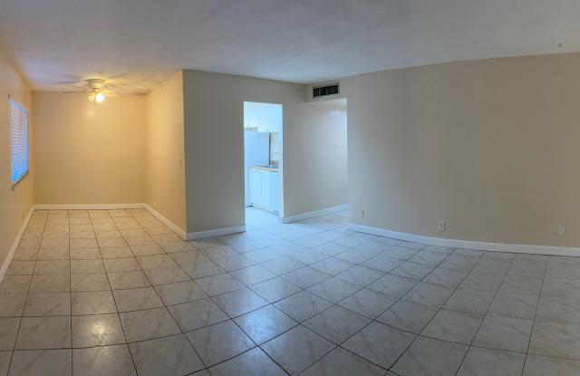 315 North Lake Drive