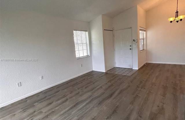 Photo of 2841 N Oakland Forest Dr