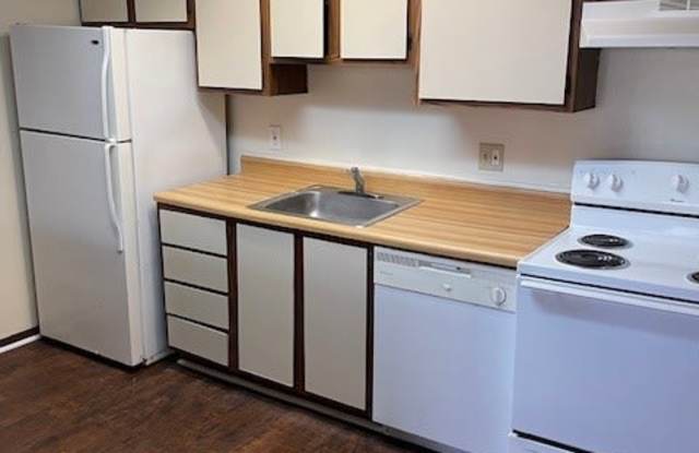 Photo of 480-11 Hambrick Road