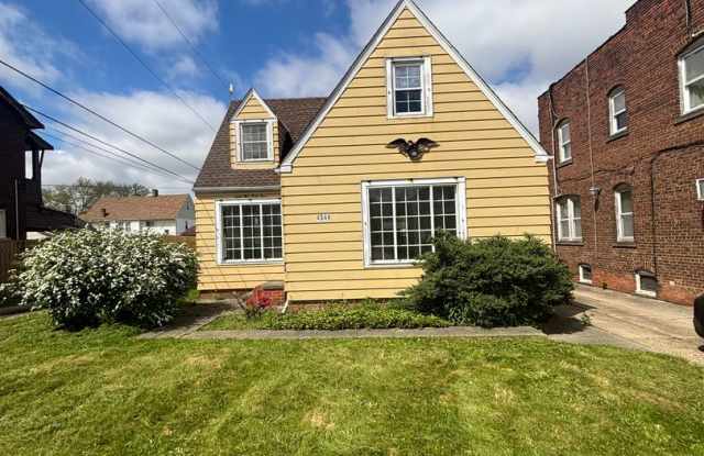 3bd Single Cash Pay/Section 8 WATER/SEWER INCLUDED