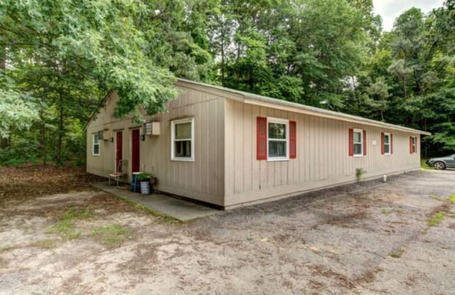 2584 Alcott Rd - 2584 Alcott Road, Bellwood, VA 23237