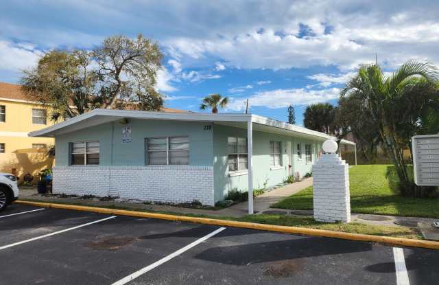 Photo of 139 Roosevelt Avenue unit: D