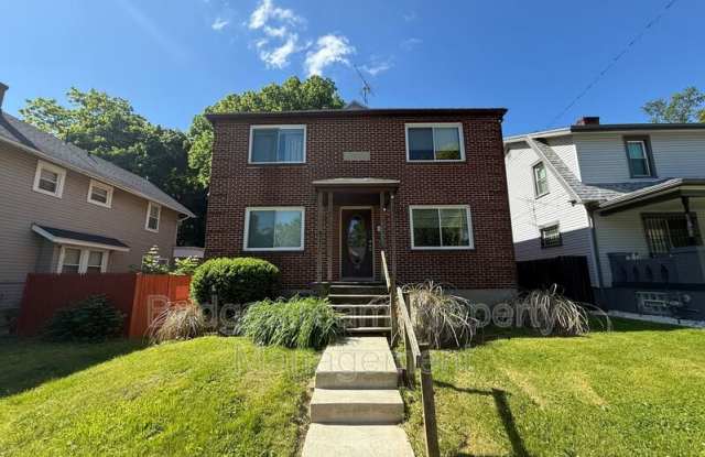 68 Knecht Dr