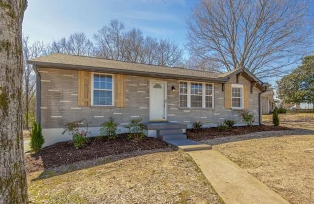 522 Stewarts Ferry Pike - 522 Stewarts Ferry Pike, Nashville, TN 37214