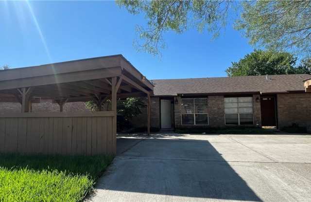 Photo of 4805 Shadowbend Drive unit: A