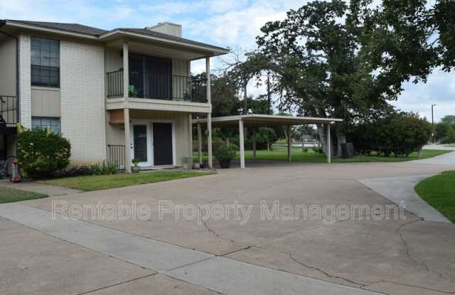 108 W Stage Coach Trl