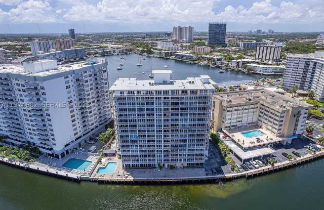 121 Golden Isles Dr