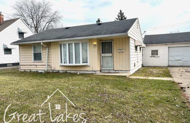 Beautiful 2 bedroom / 1 bathroom house now available for rent! - 20736 La Salle Boulevard, Warren, MI 48089