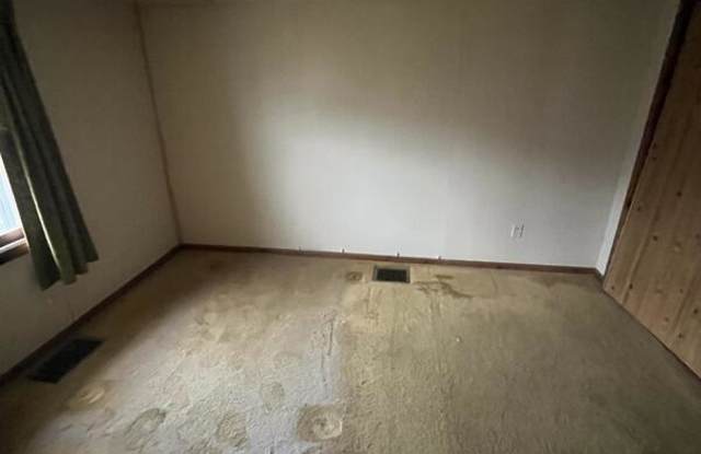 202 Saint Clair Avenue Southwest - R