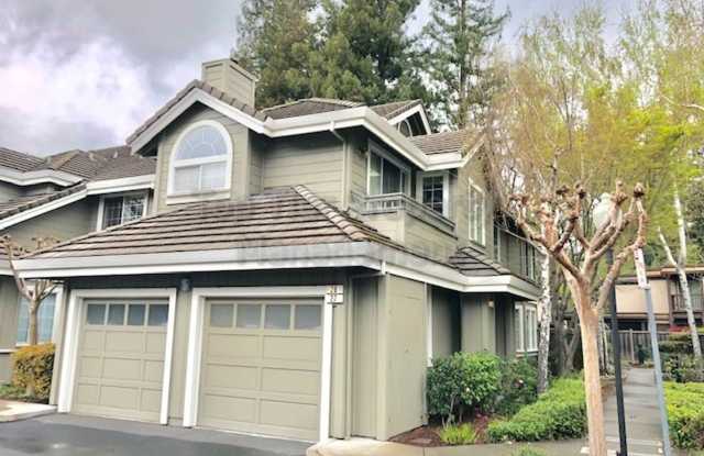 Beautiful 3 Bd/2 Ba, 1392 sf updated two-story Danville Condominium unit available April 18th for Lease! - 28 Danville Oak Place, Danville, CA 94526