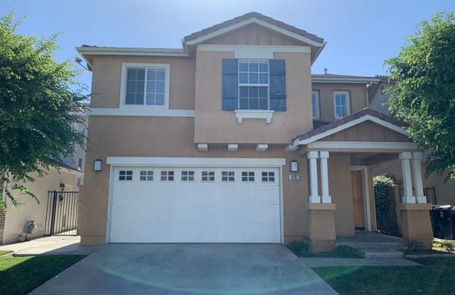 475 Heron Place - 475 Heron Place, Brea, CA 92823