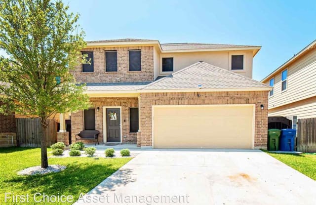 711 Andalucia Dr - 711 Andalucia Drive, Laredo, TX 78045