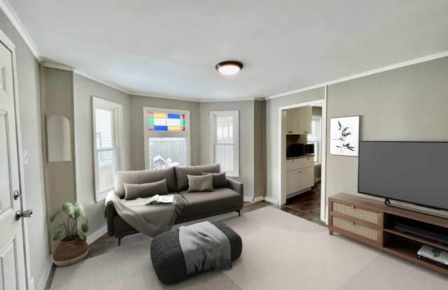 422 4th Avenue South - 1